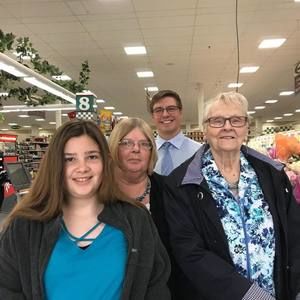 Meet your Posher, Terrie